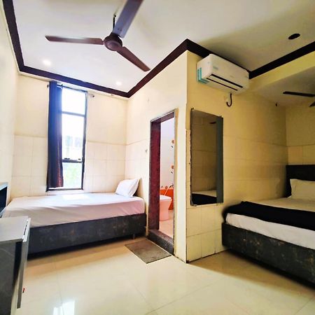 فندق The Livin Residency فيساخاباتنام المظهر الخارجي الصورة